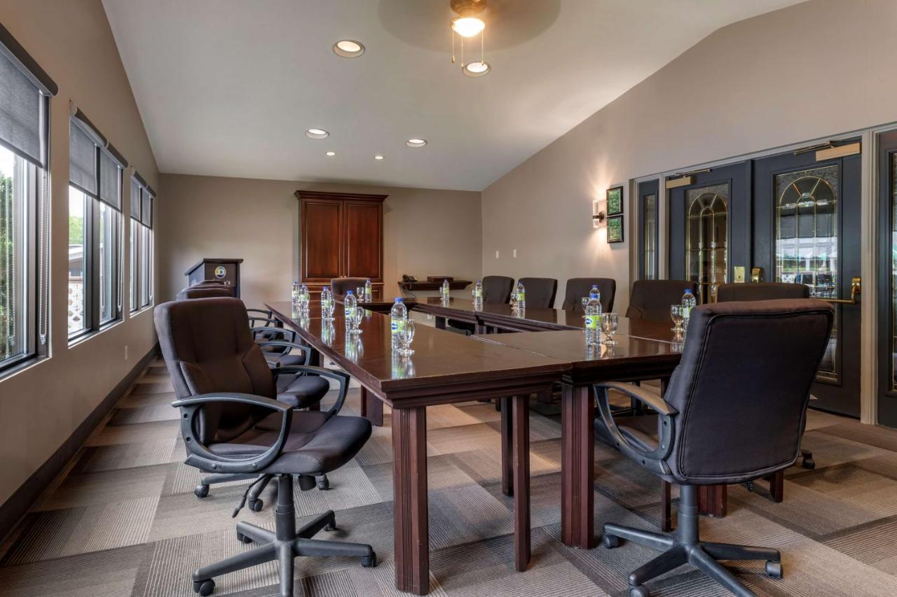 Dannys Hotel Suites; Surestay Collection By Best Western Beresford Extérieur photo