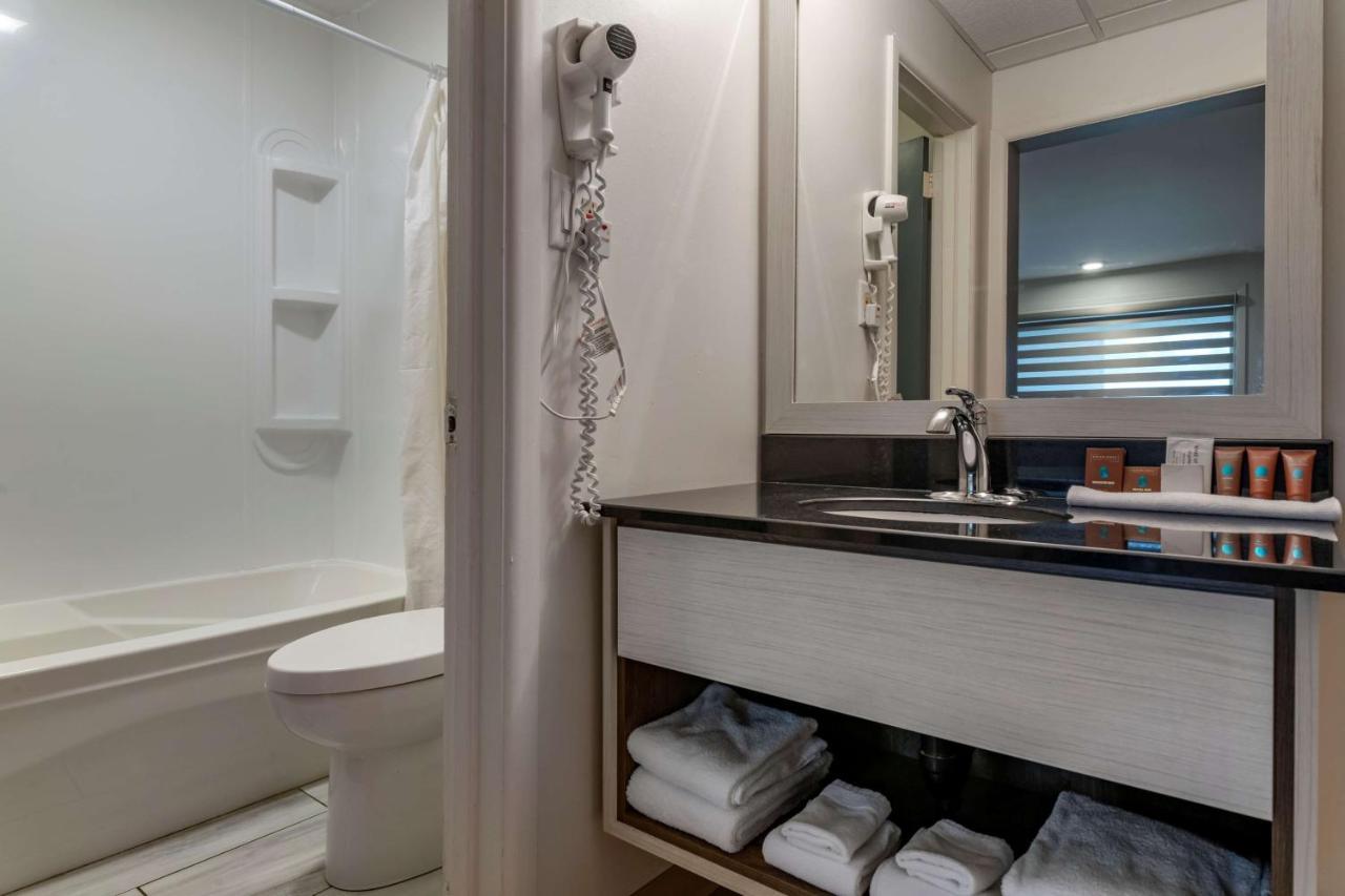 Dannys Hotel Suites; Surestay Collection By Best Western Beresford Extérieur photo