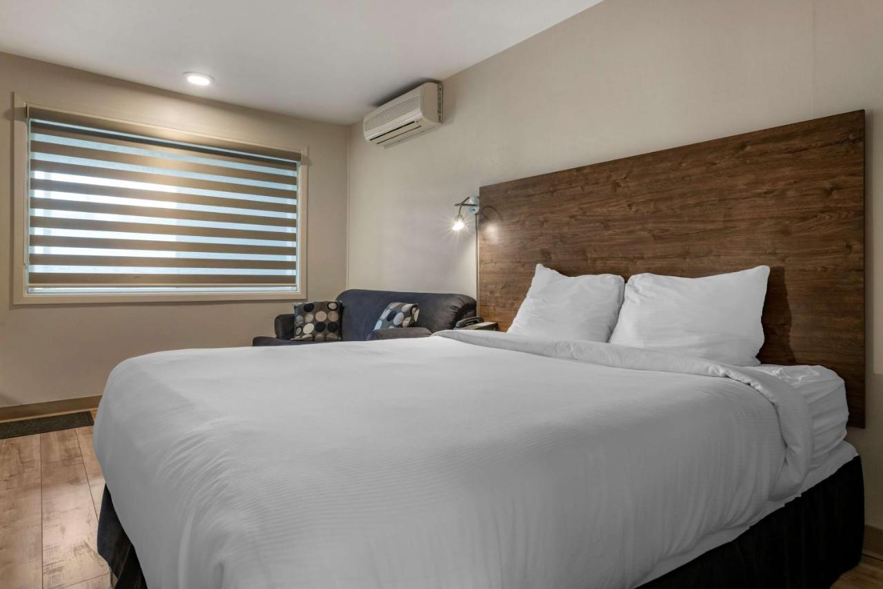 Dannys Hotel Suites; Surestay Collection By Best Western Beresford Extérieur photo